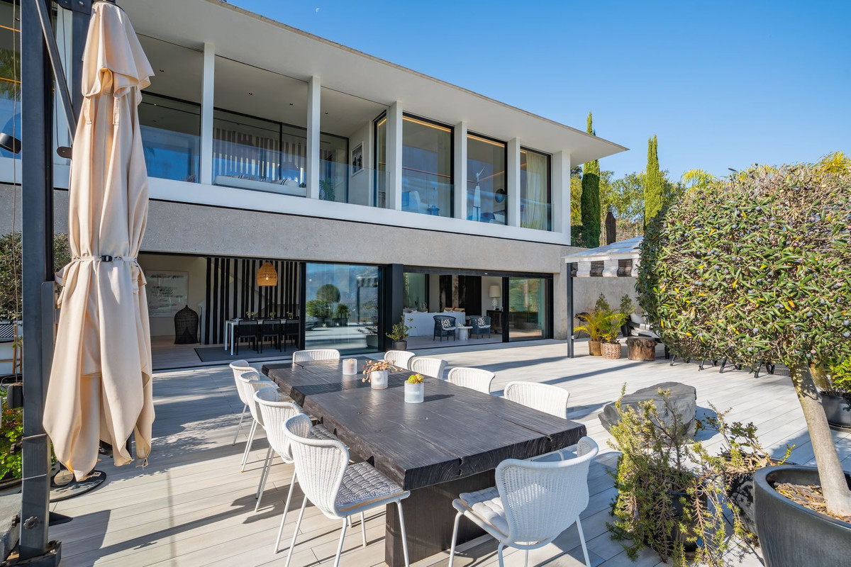 6 Bedroom Villa in Marbella - Photo 13
