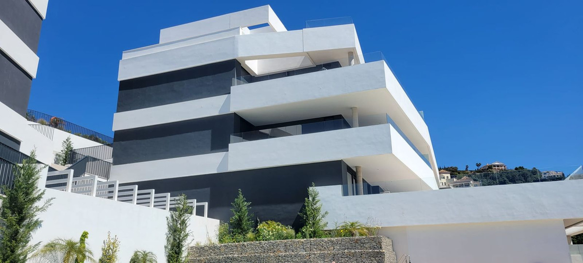 Piso de 2 dormitorios con piscina en Málaga – Foto 11