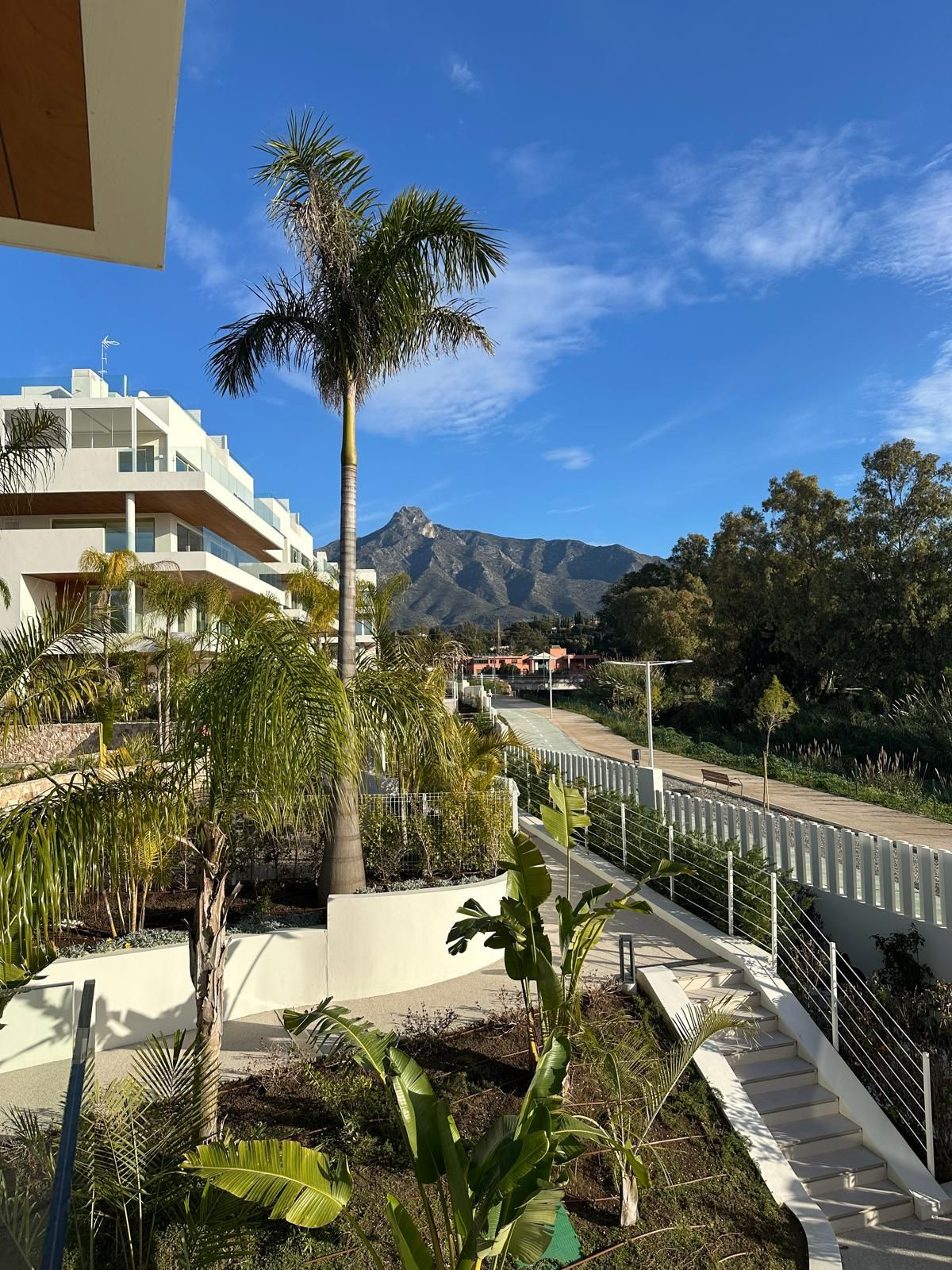 2 Bedroom Apartment in Marbella - Photo 31