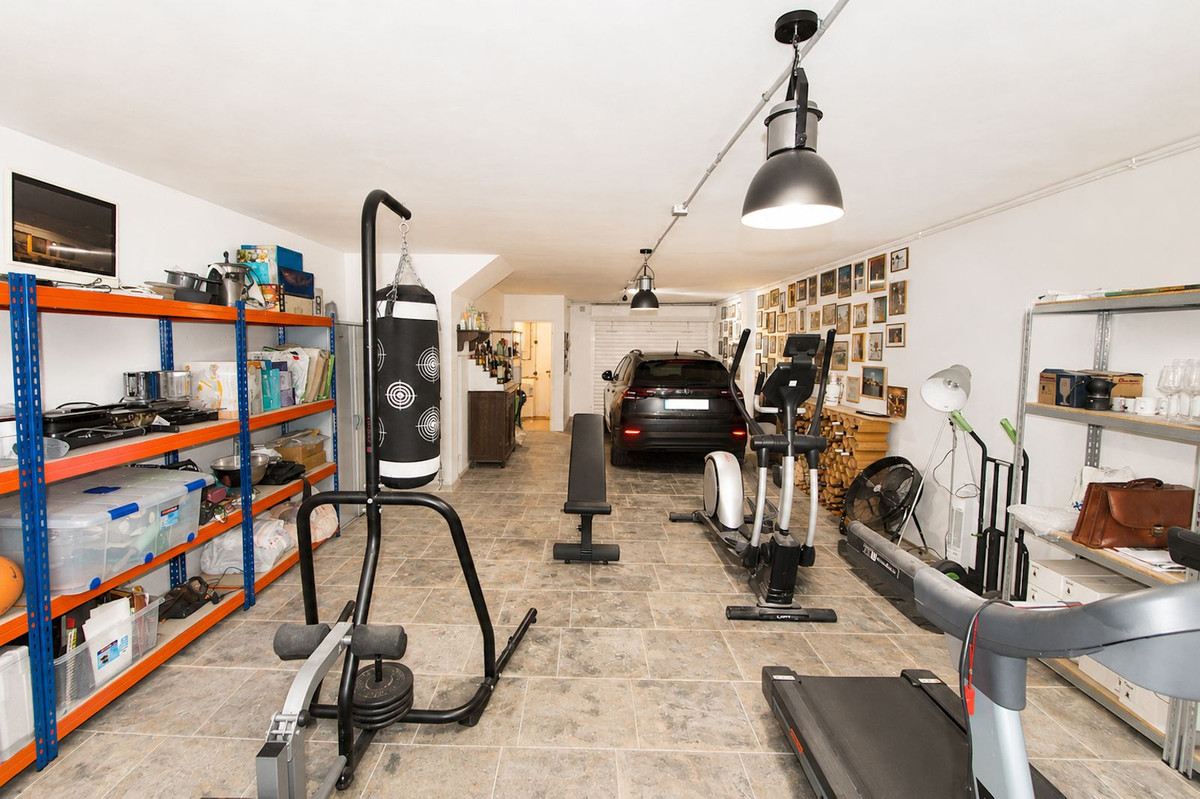 3 Bedroom Townhouse in Marbella - Photo 29