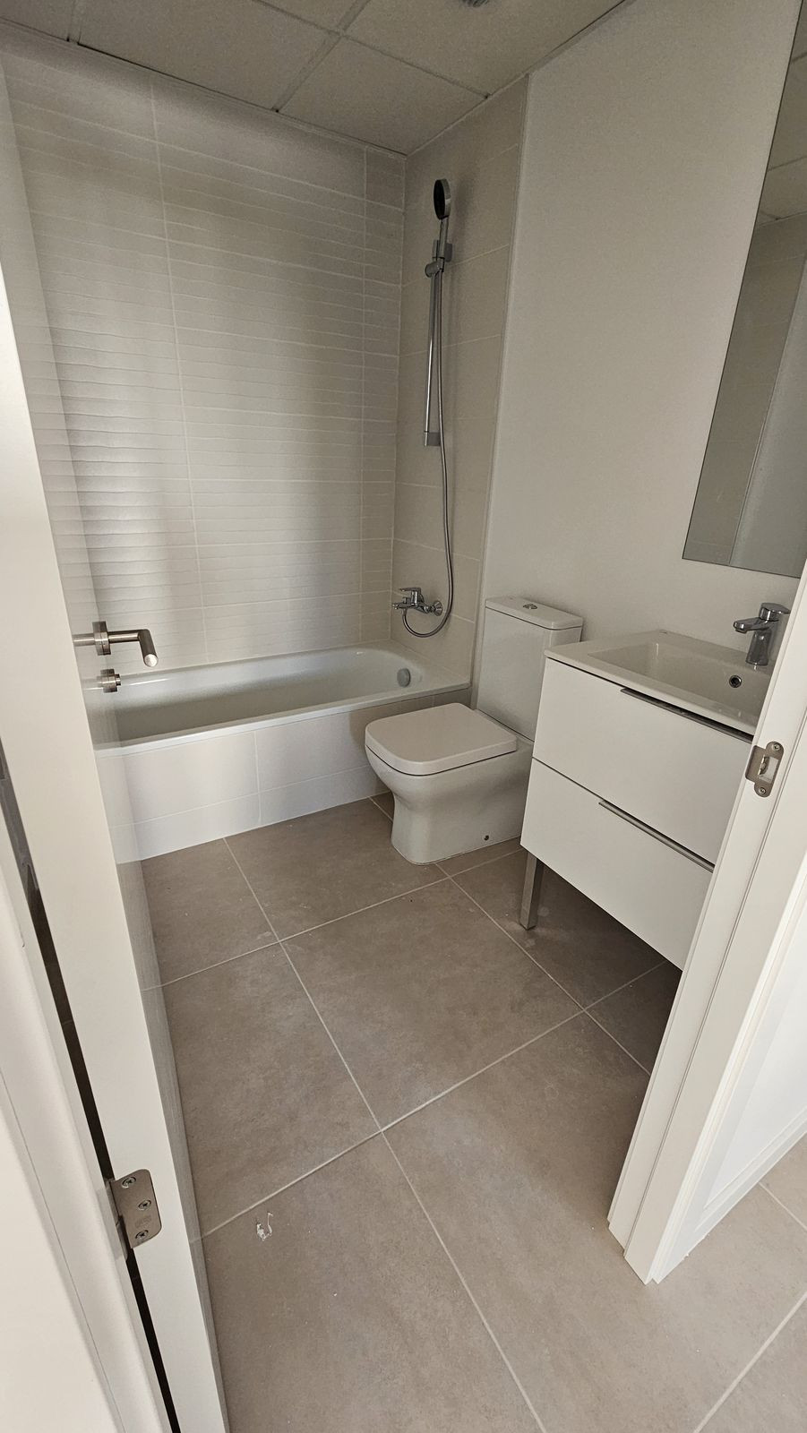2 Bedroom Apartment in Estepona - Photo 37