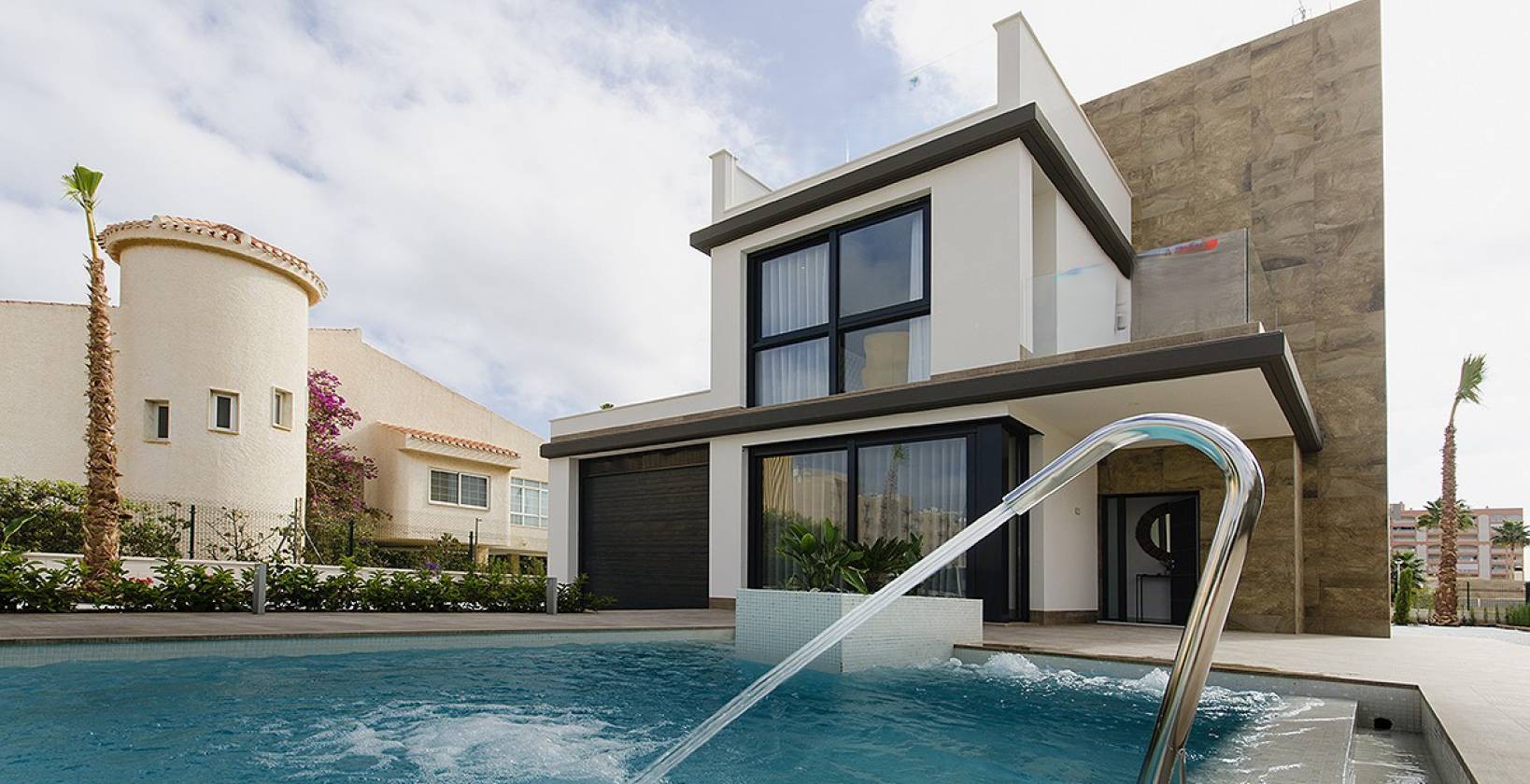 Moradia com 4 quartos com piscina em Alicante, Espanha – Foto 5