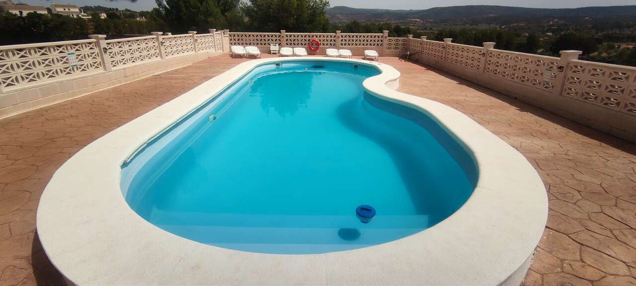 Local con piscina en Valencia – Foto 22