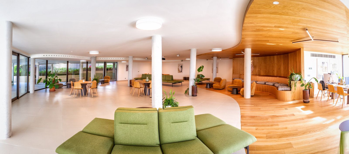 2 Bedroom Apartment in Fuengirola - Photo 8
