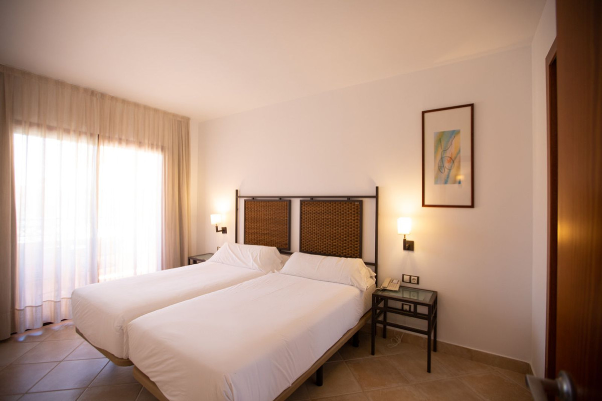 1 Bedroom Apartment in Estepona - Foto 41