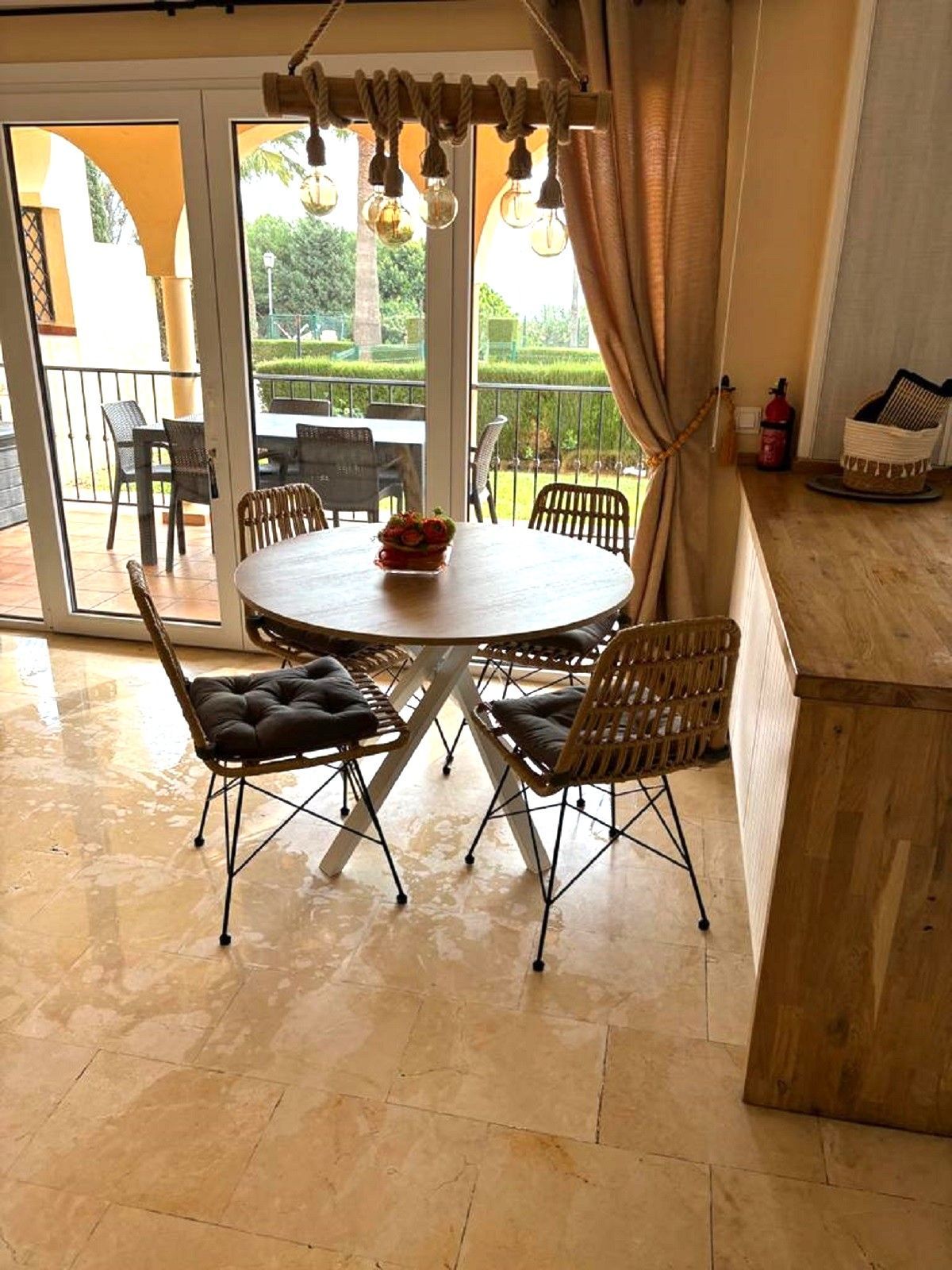 2 Bedroom Apartment in Mijas - Photo 4