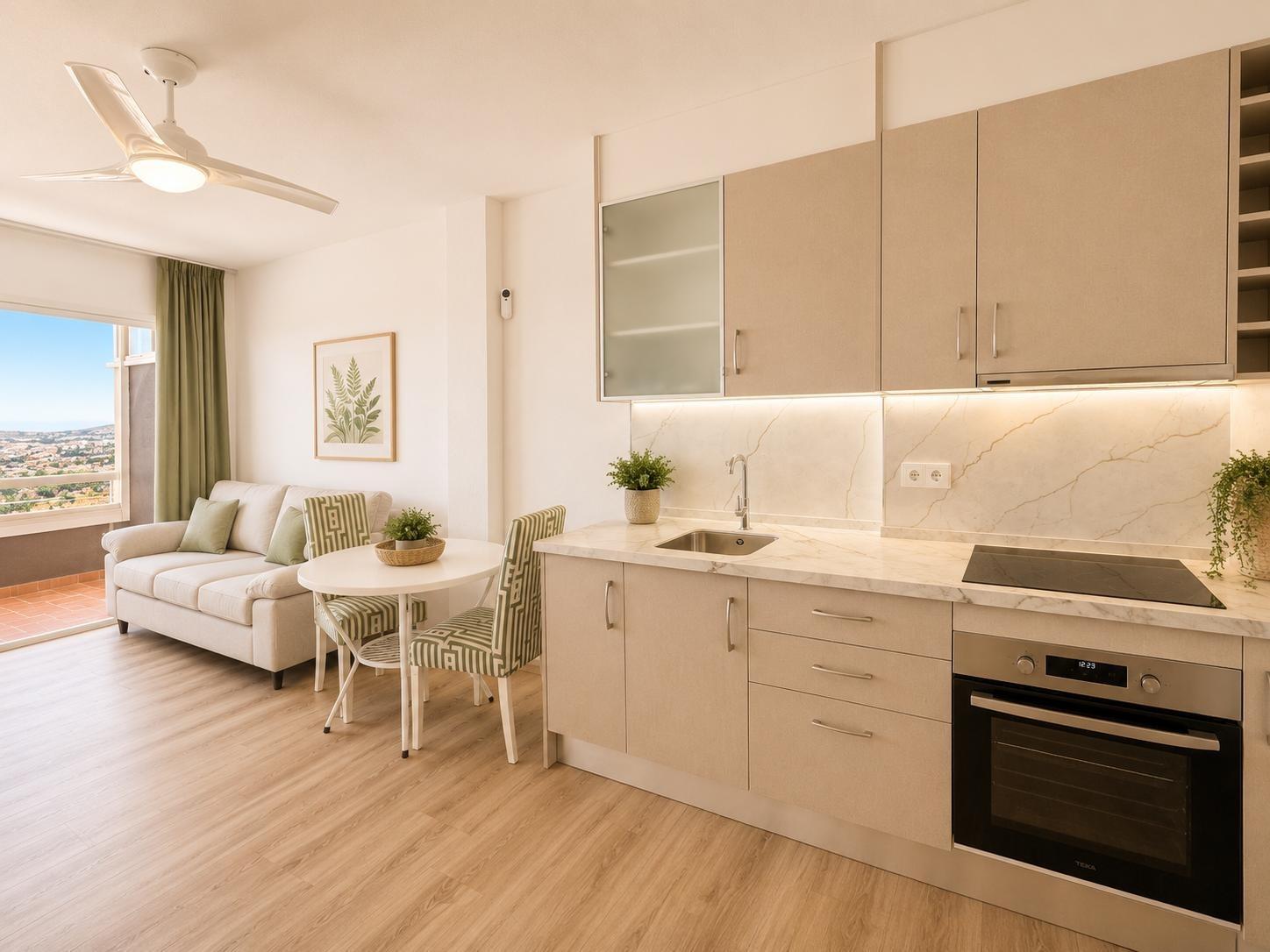 1 Bedroom Apartment in Fuengirola - Photo 12