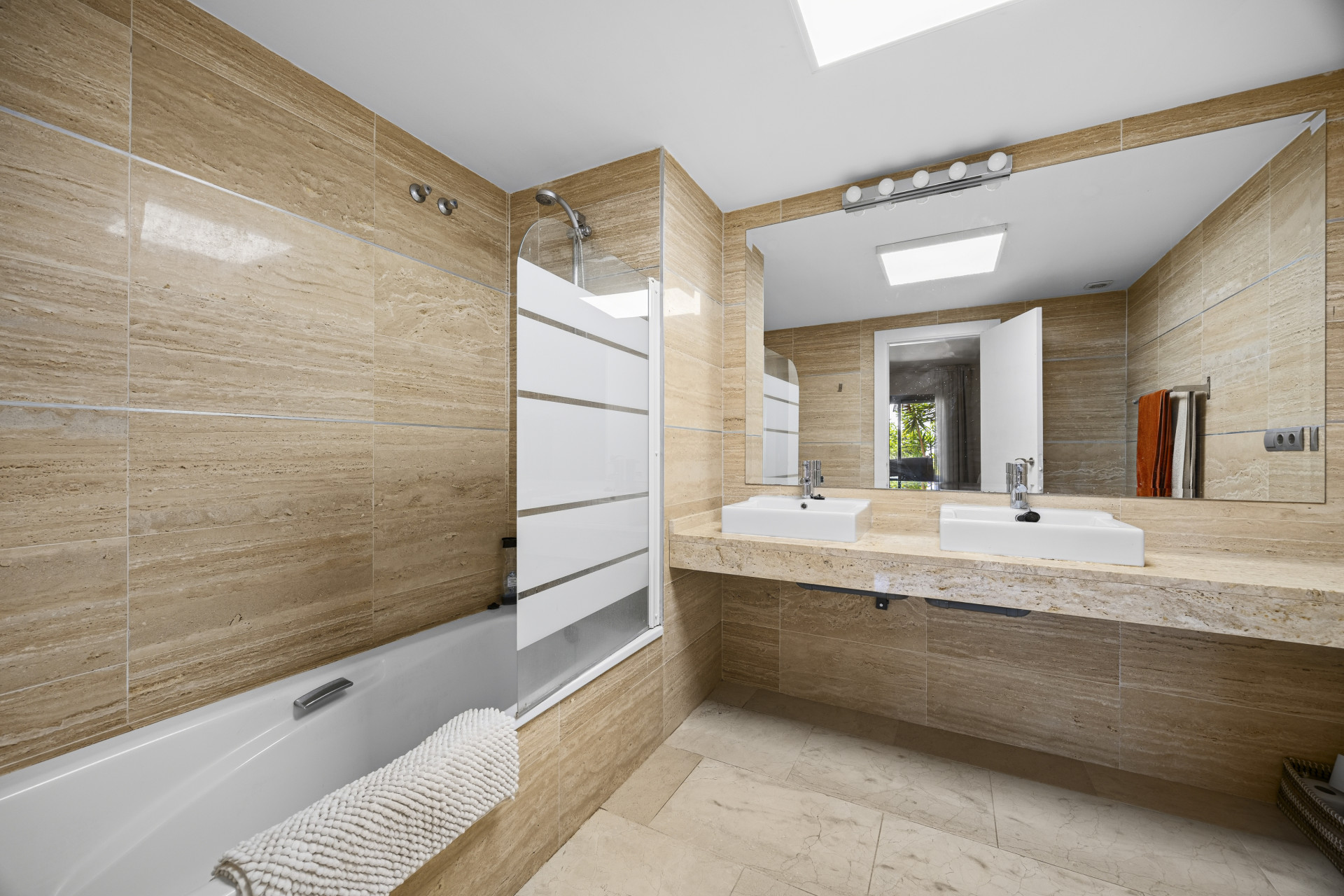 3 Bedroom Apartment in Benahavís - Foto 15