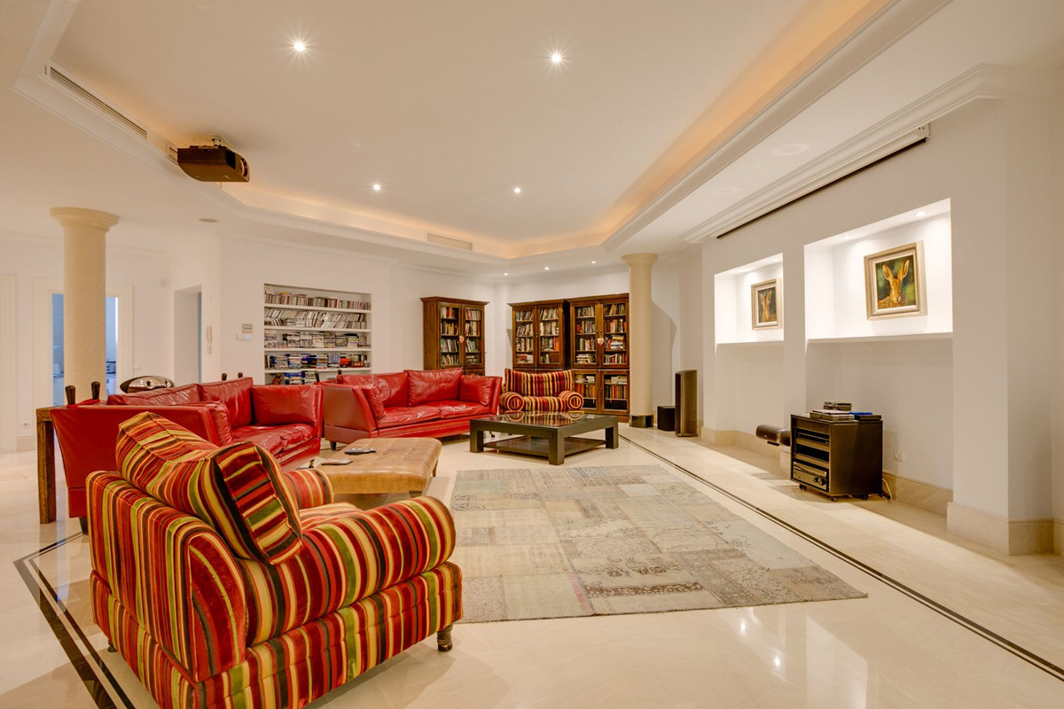5 Bedroom Villa in Benahavís - Фото 15