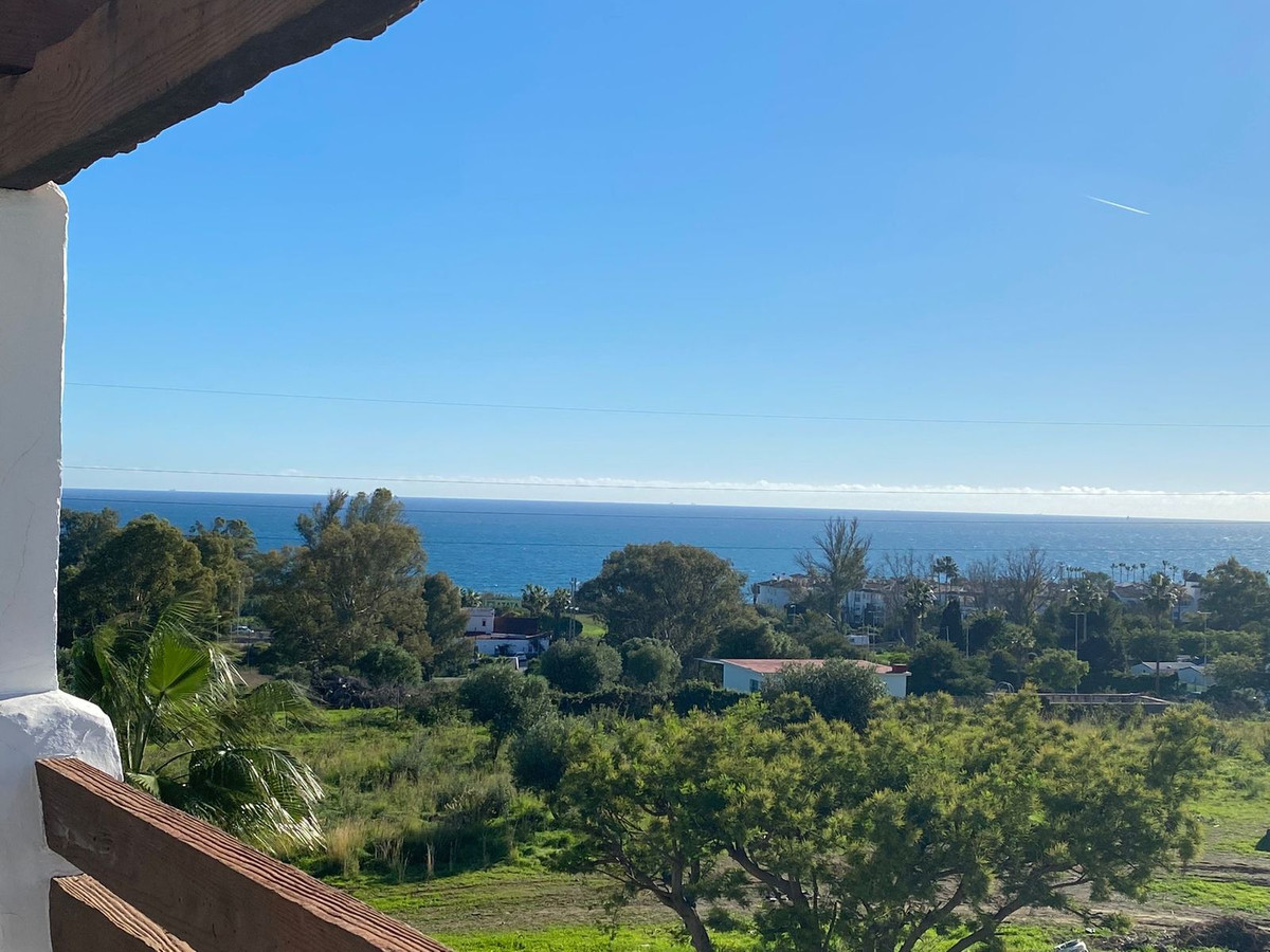2 Bedroom Penthouse in Estepona - Foto 13