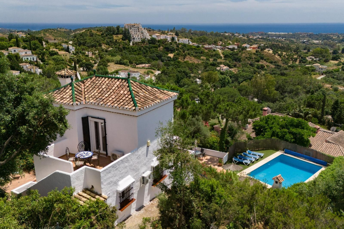 3 Bedroom Villa in Estepona - Photo 47