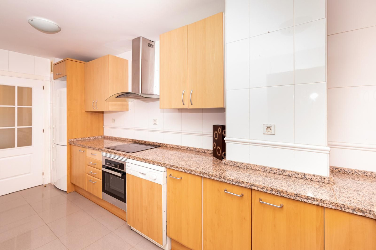 Apartamento com 4 quartos com piscina em Málaga, Espanha – Foto 6