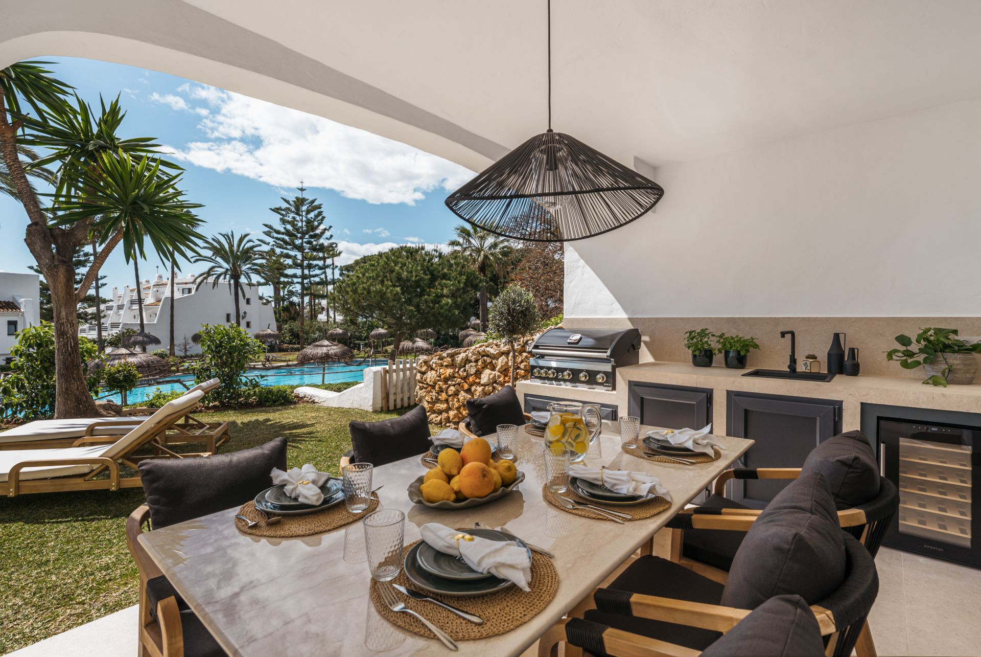 3 Bedroom Apartment in Marbella - Photo 3