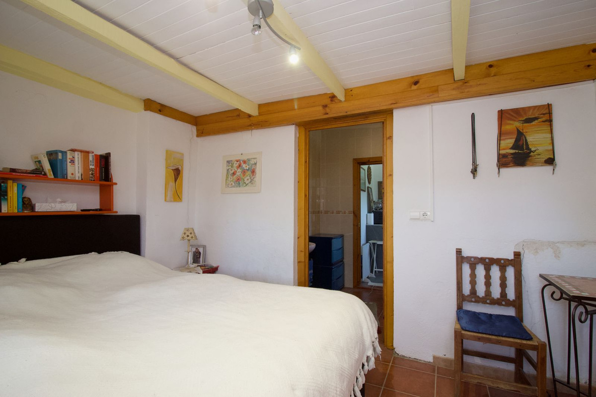 5 Bedroom Villa in Coín - Photo 33