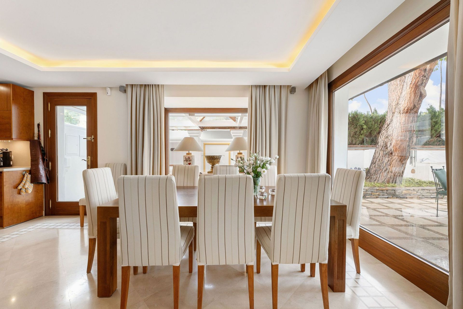 3 Bedroom Villa in Marbella - Photo 11