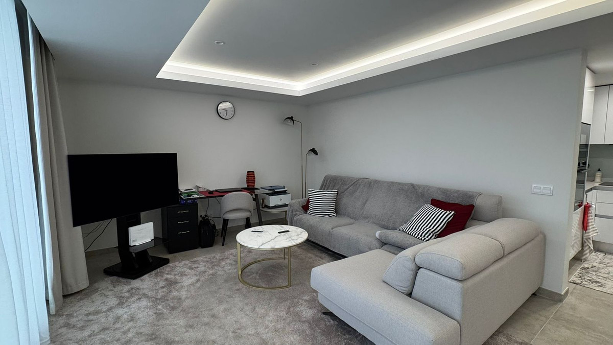 2 Bedroom Penthouse in Estepona - Foto 17