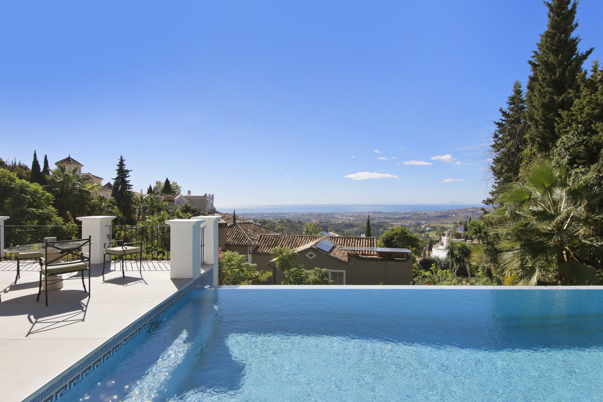 6 Bedroom Villa in Benahavís - Фото 2