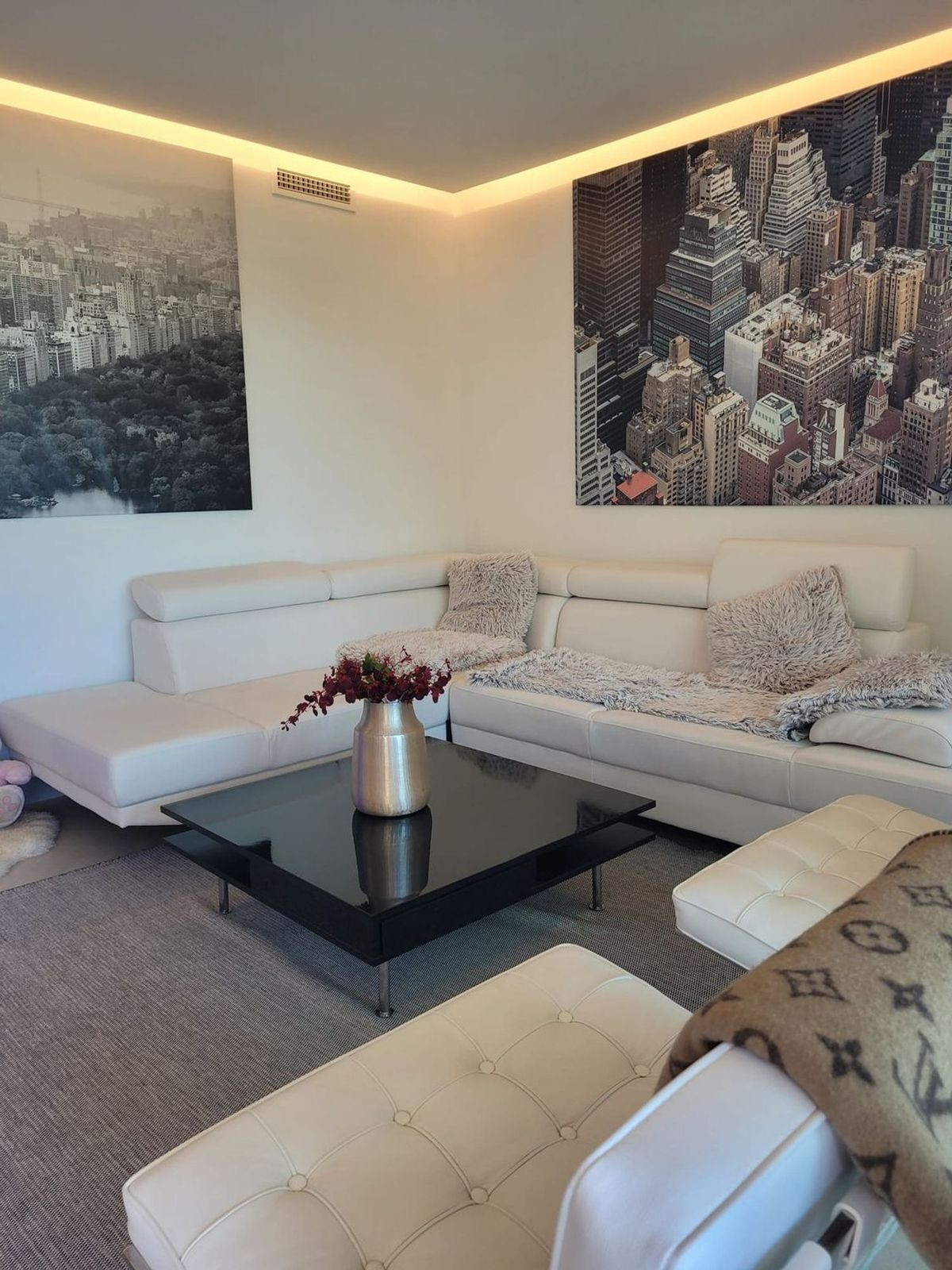 3 Bedroom Apartment in Benahavís - Photo 4
