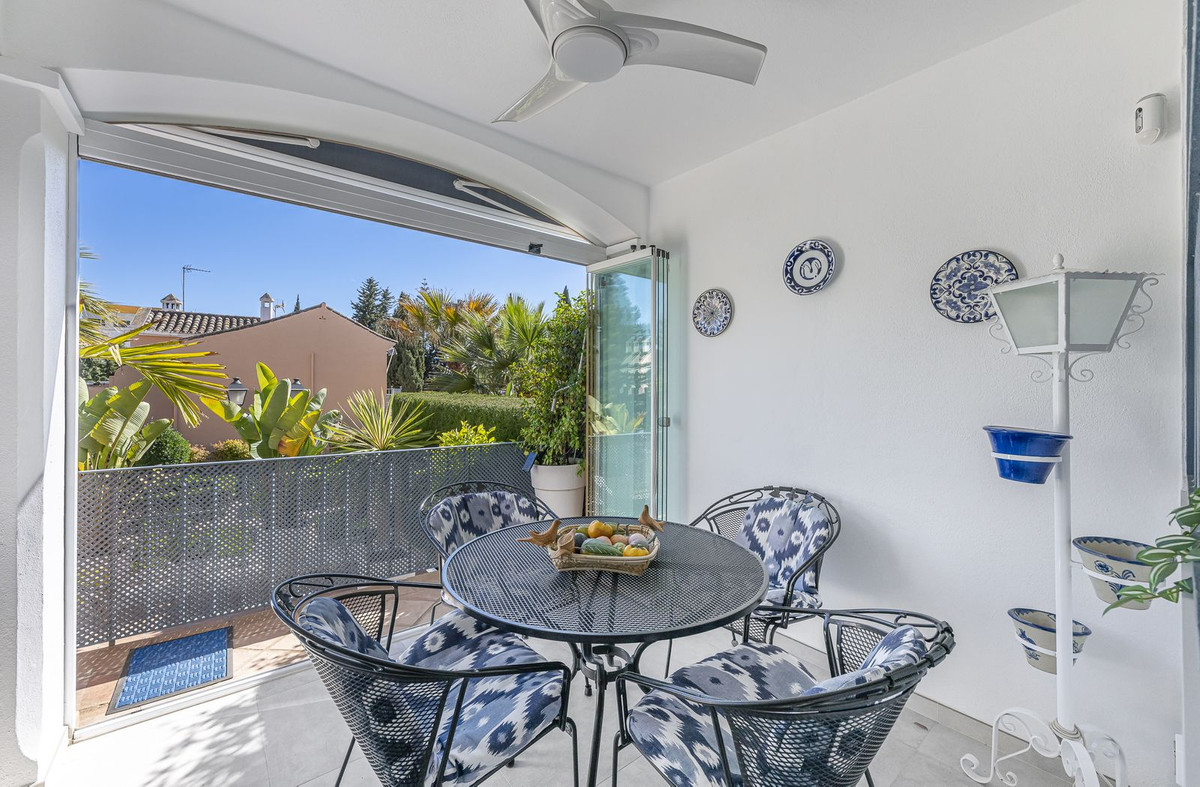 3 Bedroom Townhouse in Marbella - Photo 6