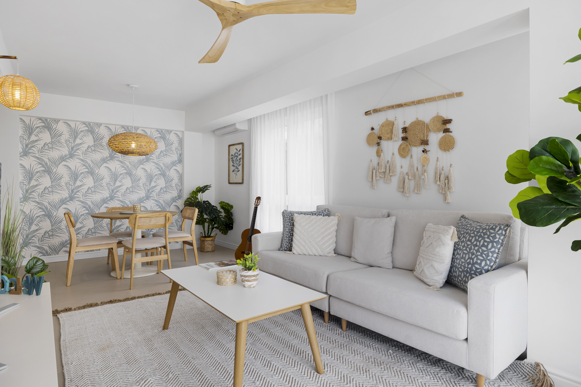 2 Bedroom Penthouse in Estepona - Photo 5