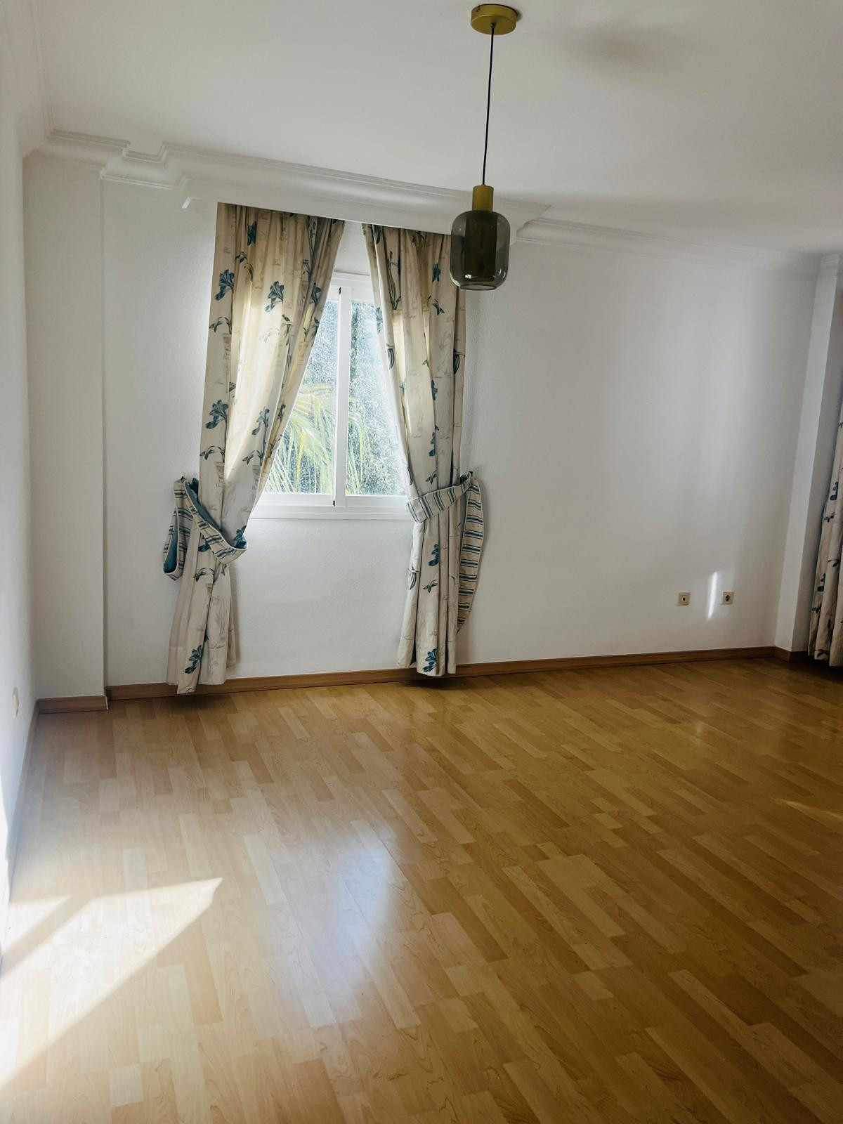 3 Bedroom Apartment in Marbella - Photo 14
