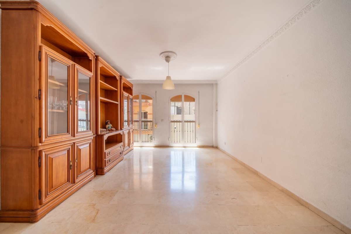4 Bedroom Apartment in Fuengirola - Foto 2