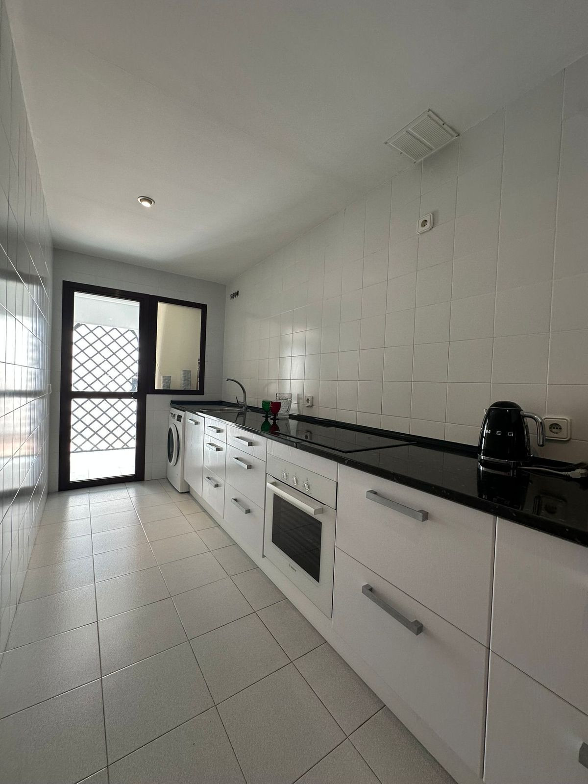 3 Bedroom Apartment in Marbella - Photo 21