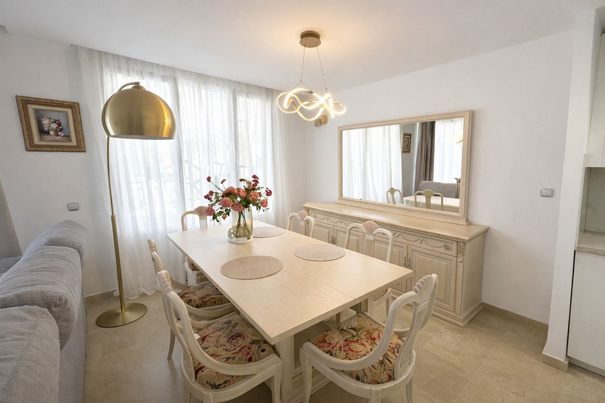 2 Bedroom Apartment in Benahavís - Foto 5