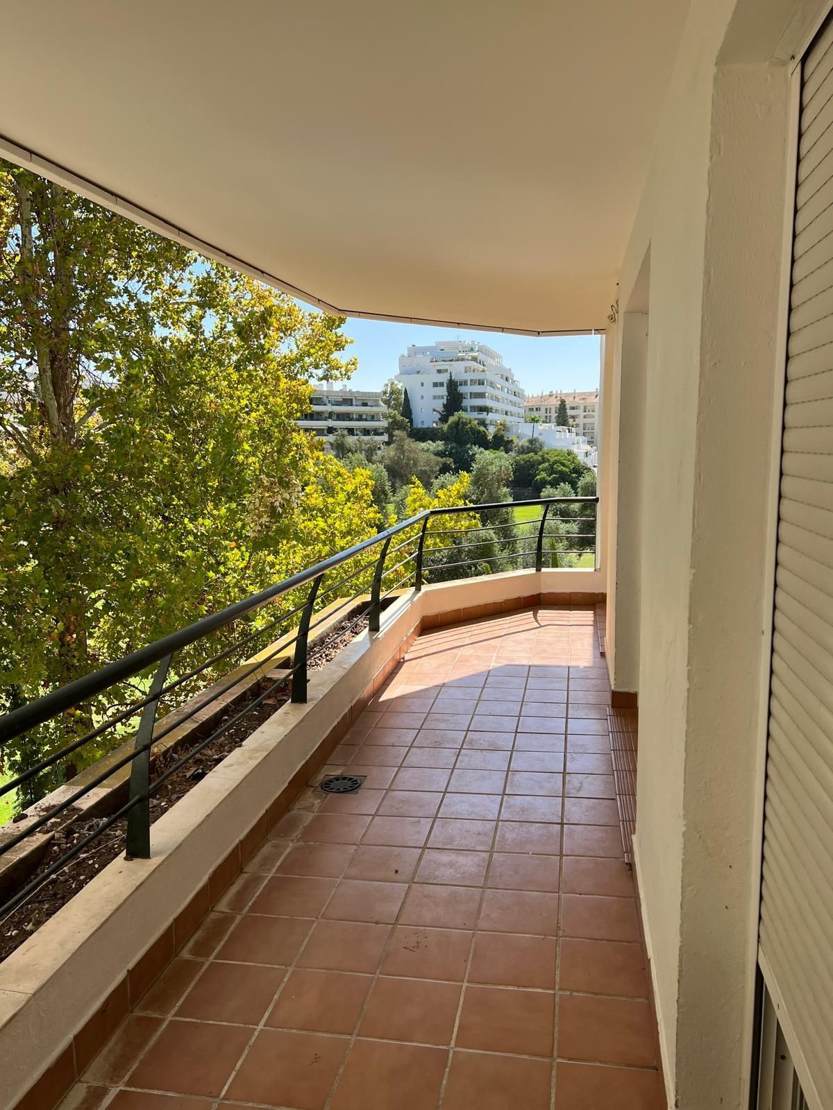 3 Bedroom Apartment in San Pedro de Alcántara - Photo 3