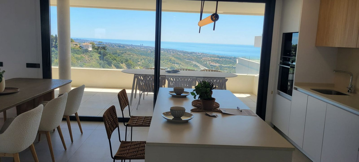 Piso de 2 dormitorios con piscina en Málaga – Foto 4