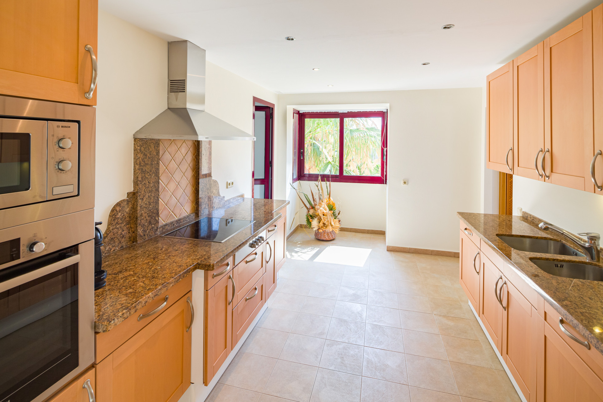 3 Bedroom Penthouse in Estepona - Photo 18