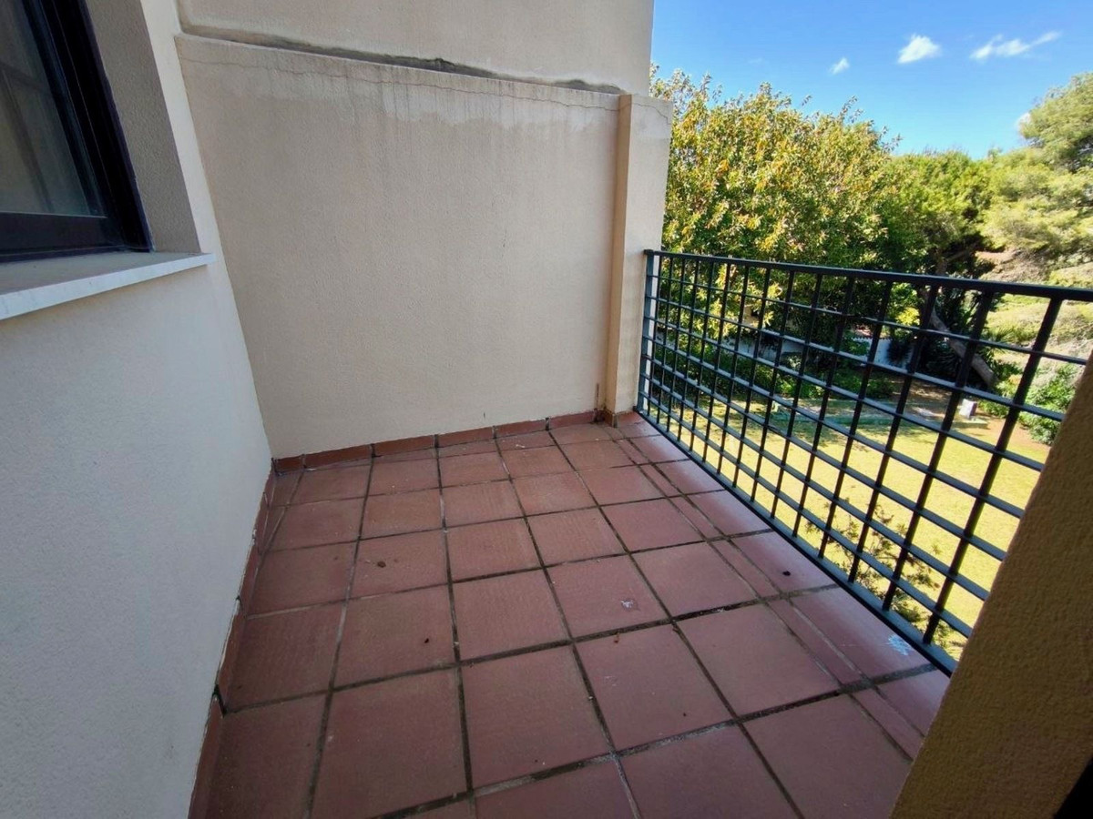 Piso de 3 dormitorios con piscina en Málaga – Foto 6