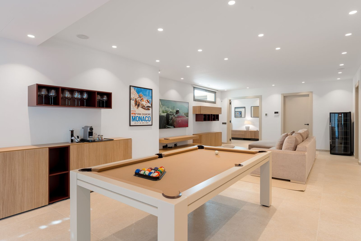 5 Bedroom Villa in Marbella - Foto 22