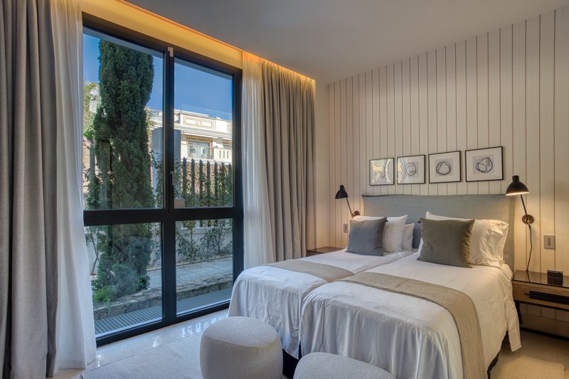 4 Bedroom Apartment in Marbella - Photo 3