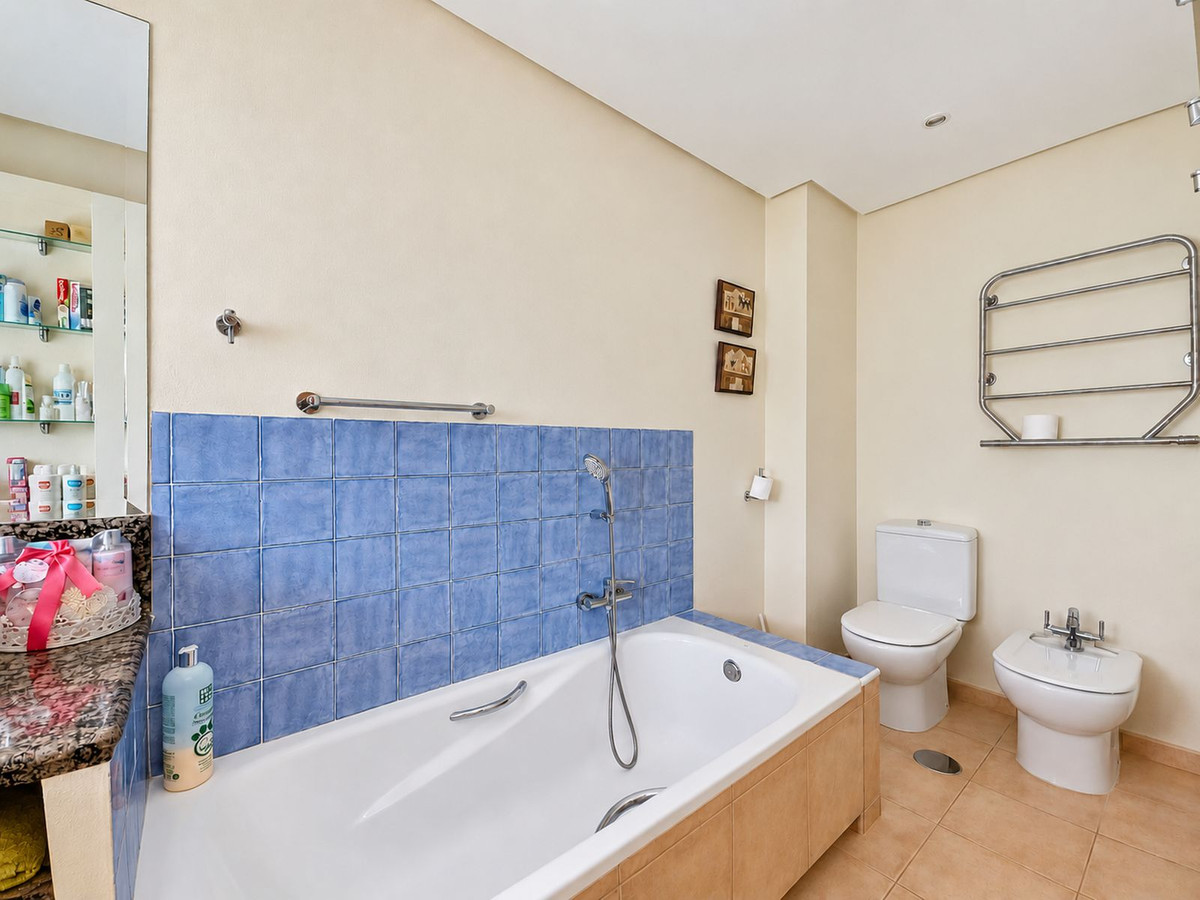 4 Bedroom Townhouse in Marbella - Foto 26