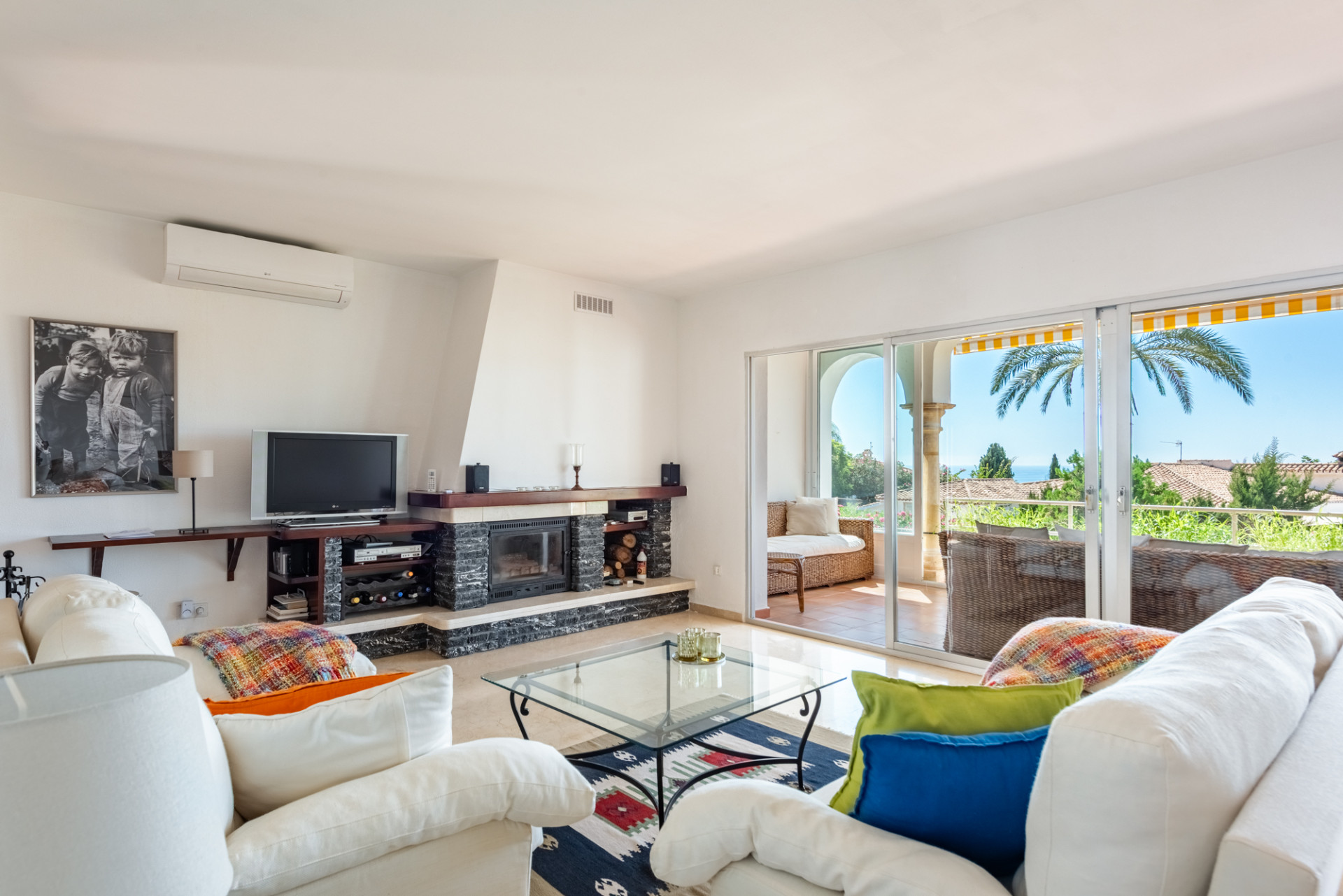 2 Bedroom Townhouse in Benahavís - Photo 5