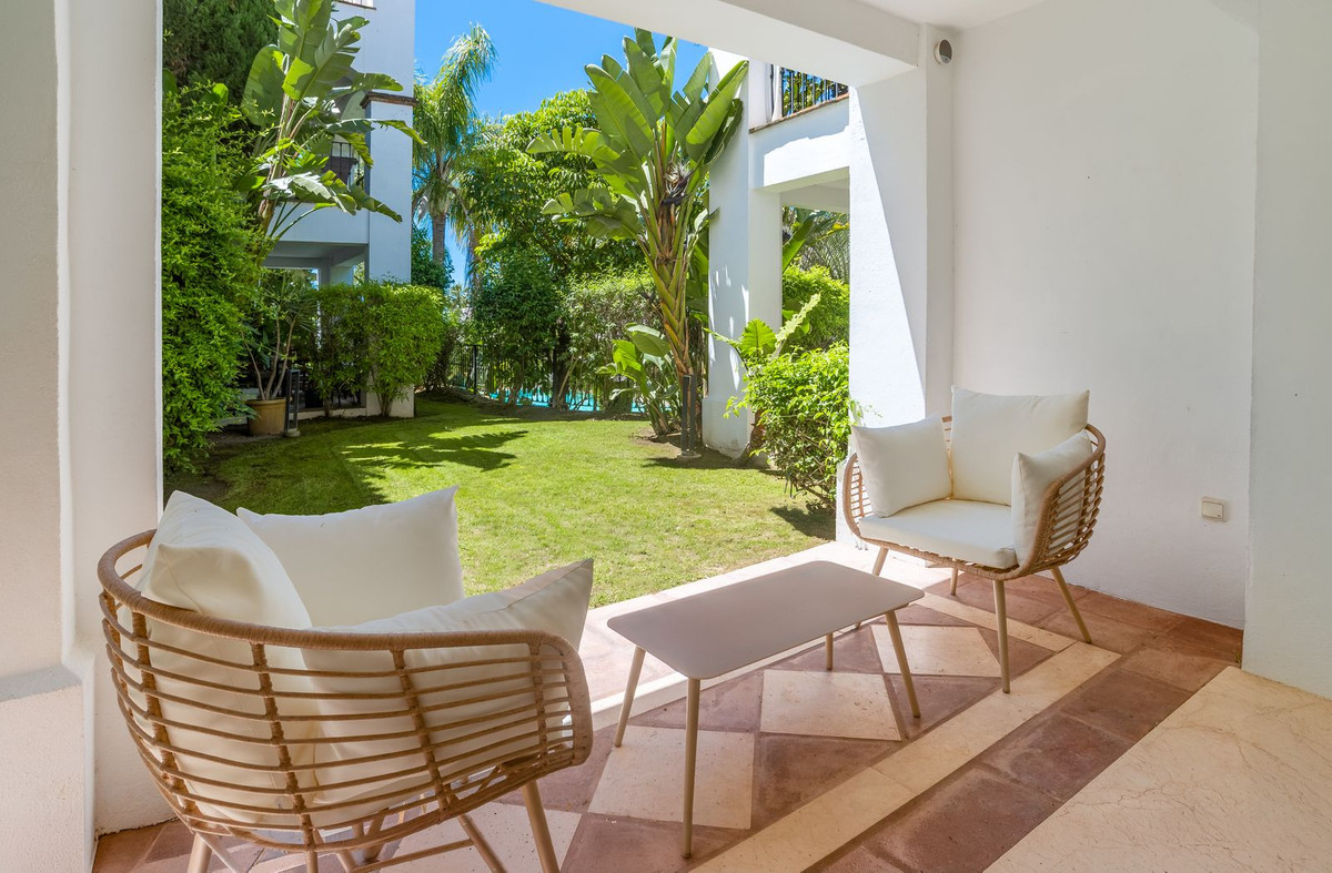 3 Bedroom Apartment in Marbella - Photo 24
