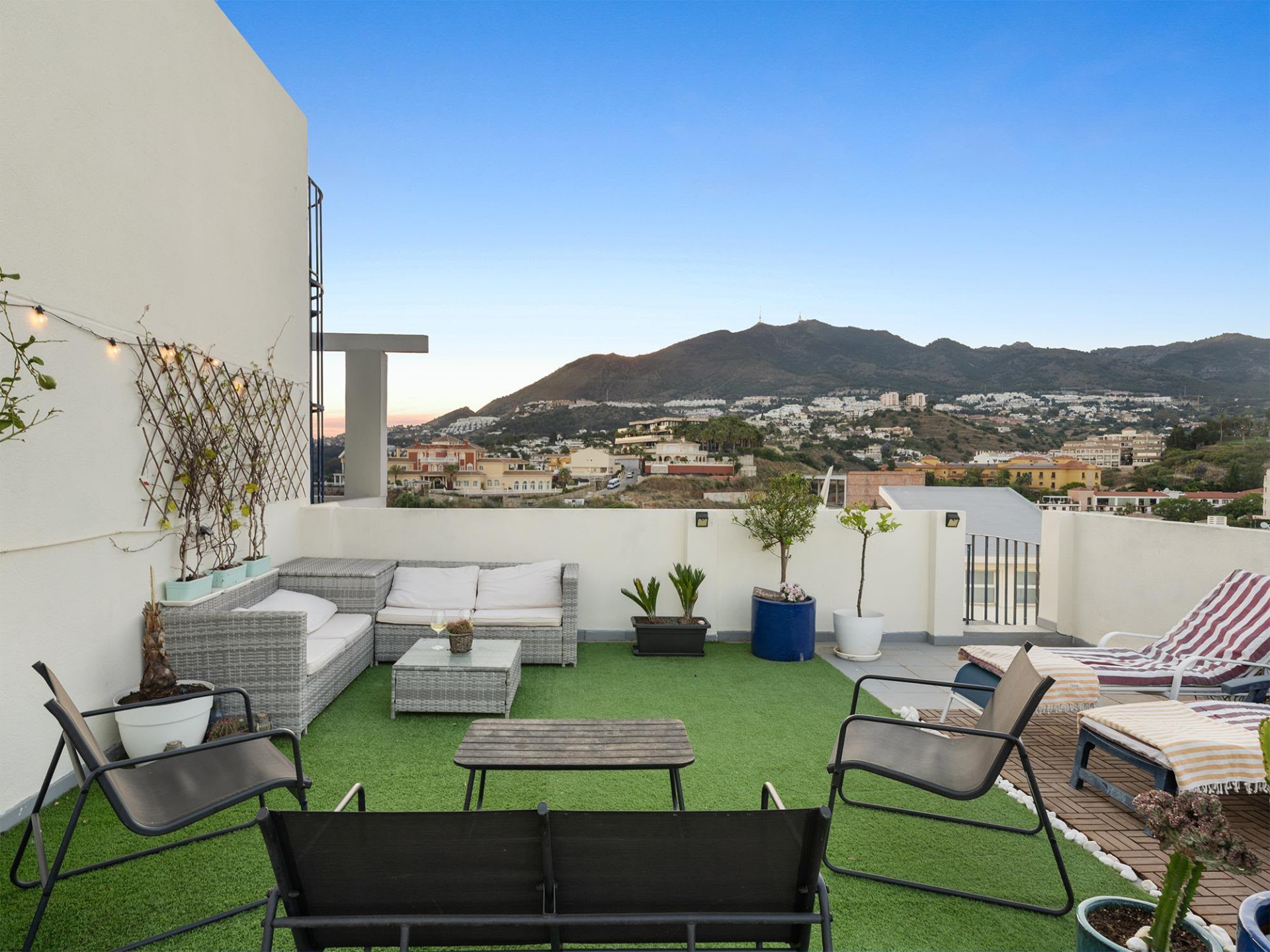 2 Bedroom Penthouse in Benalmádena