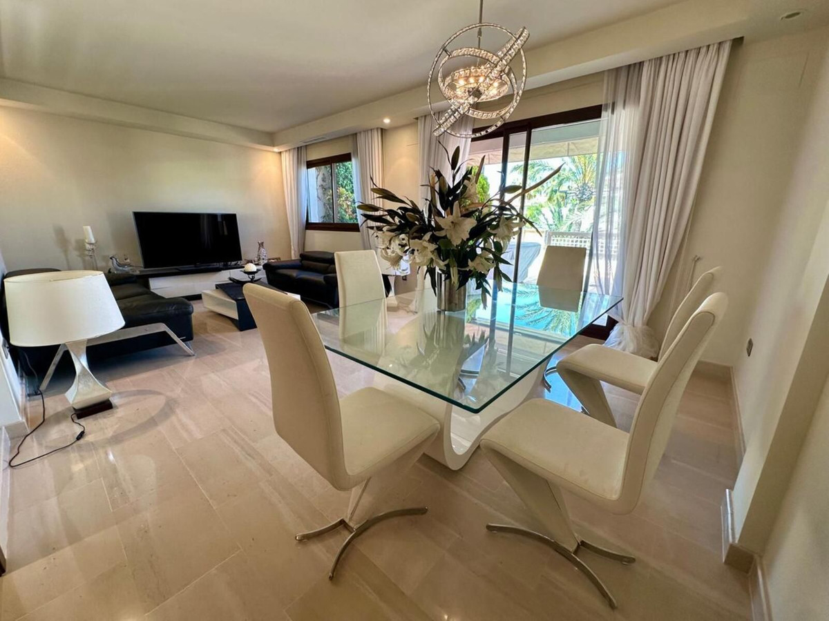 Apartamento com 3 quartos com piscina em Málaga, Espanha – Foto 3