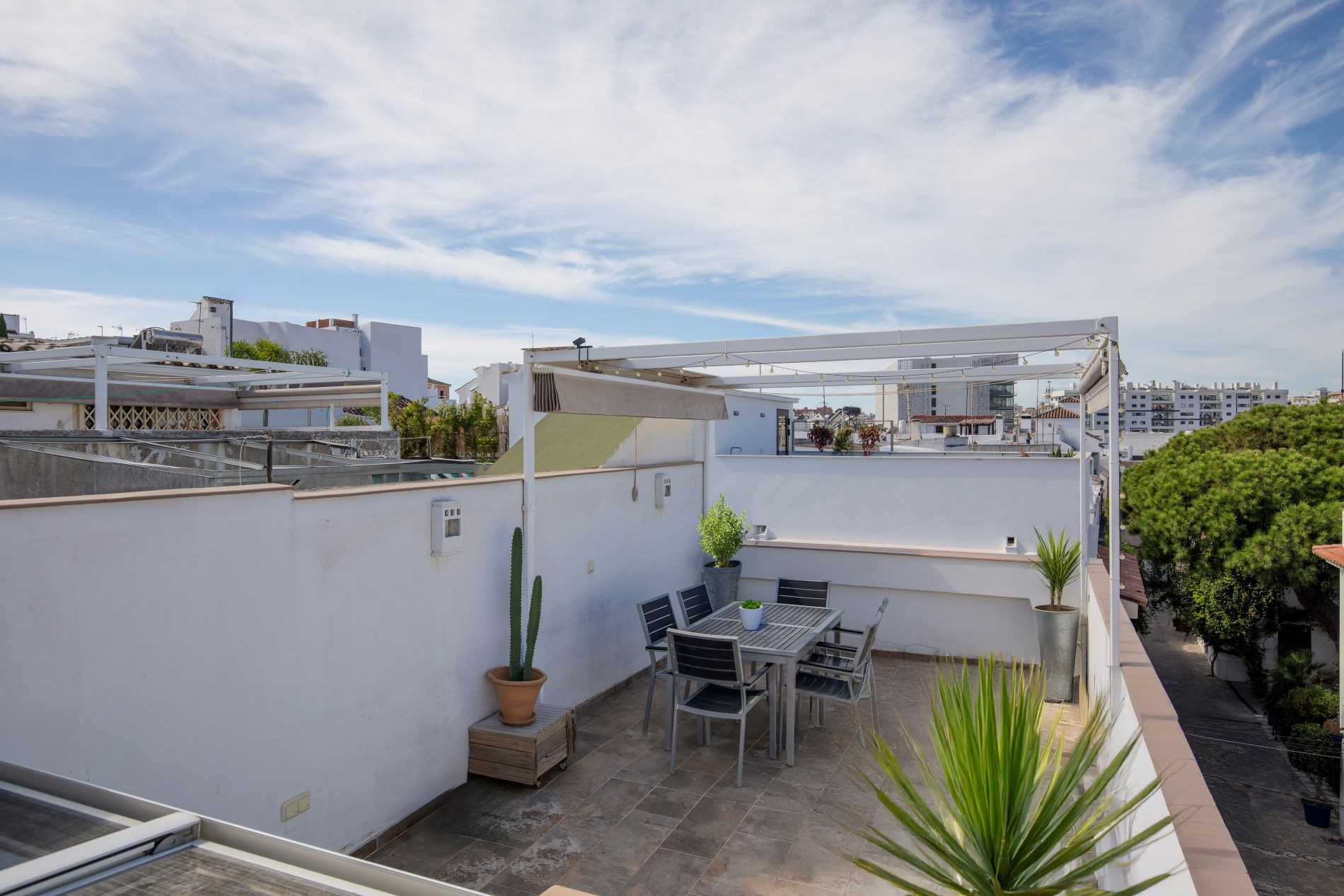 4 Bedroom Villa in Estepona - Photo 23