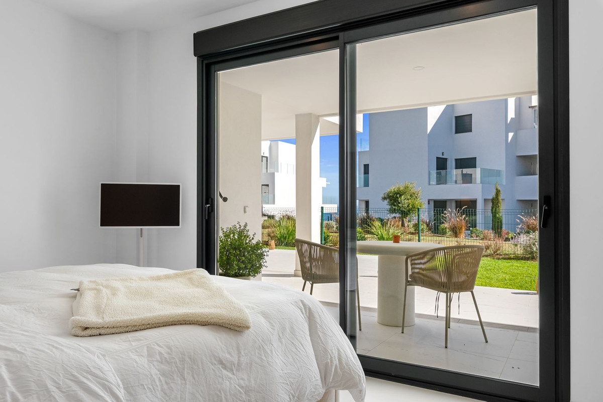2 Bedroom Apartment in Casares - Photo 22