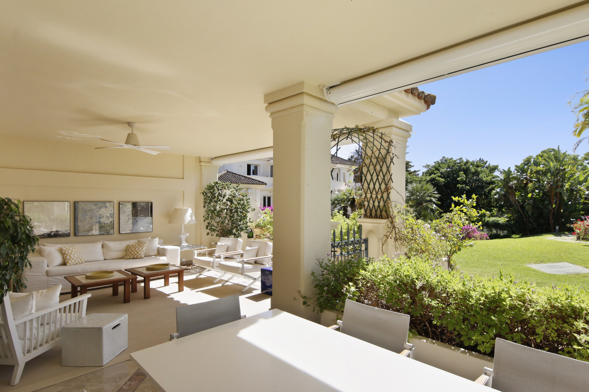 3 Bedroom Apartment in Marbella - Photo 14