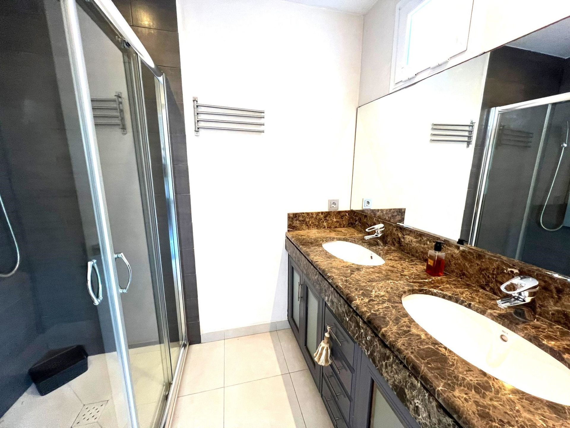 3 Bedroom Apartment in Marbella - Photo 13