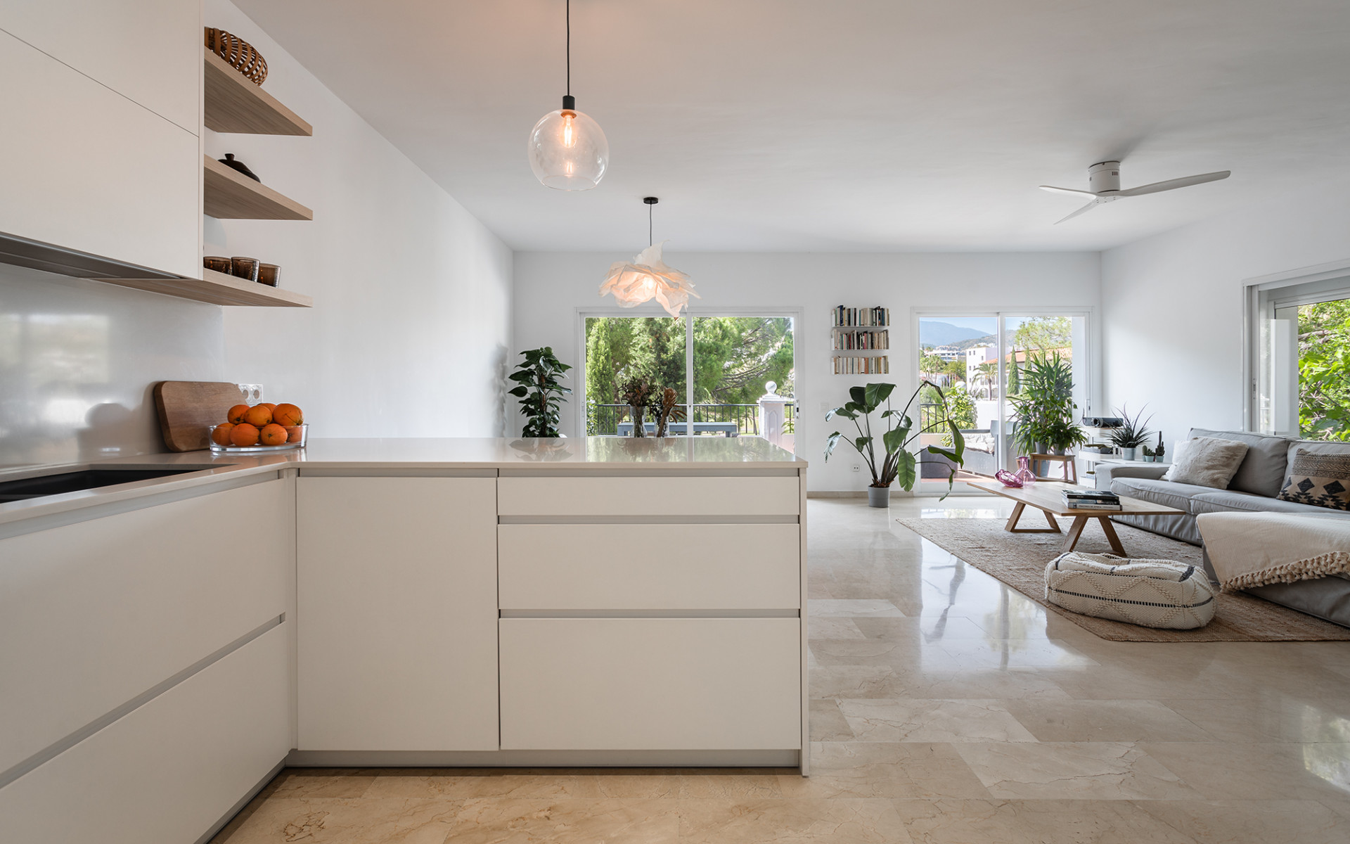 4 Bedroom Townhouse in Benahavís - Photo 8