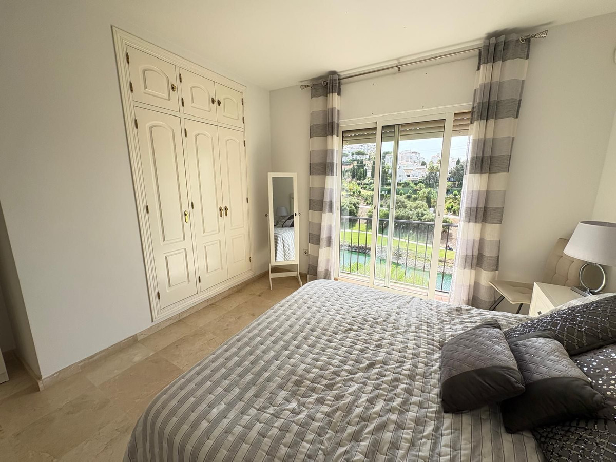 3-bedroom villa with pool in Malaga, Spain – Photo 27