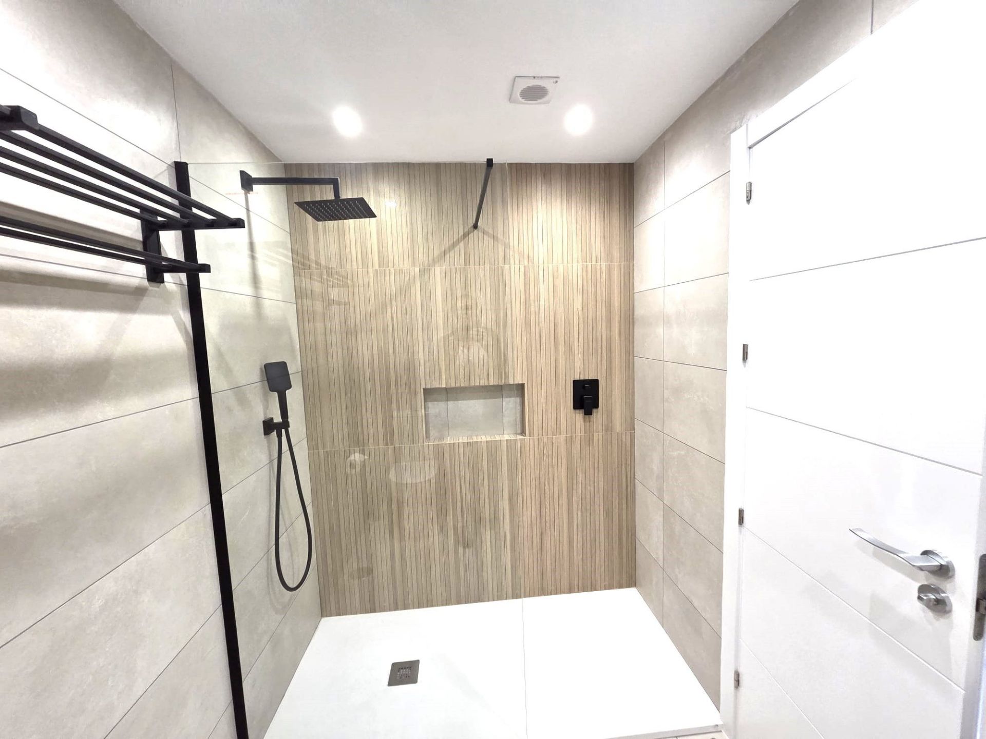 4 Bedroom Villa in Marbella - Photo 12