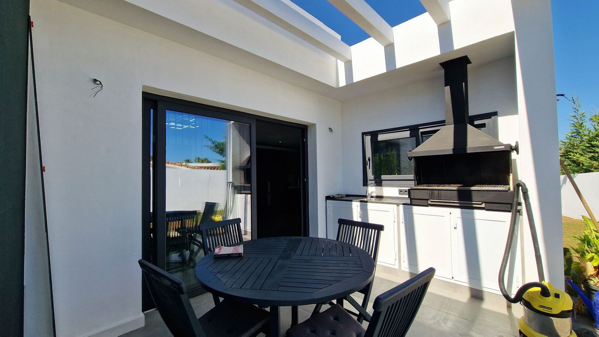 3 Bedroom Villa in San Pedro de Alcántara - Foto 22