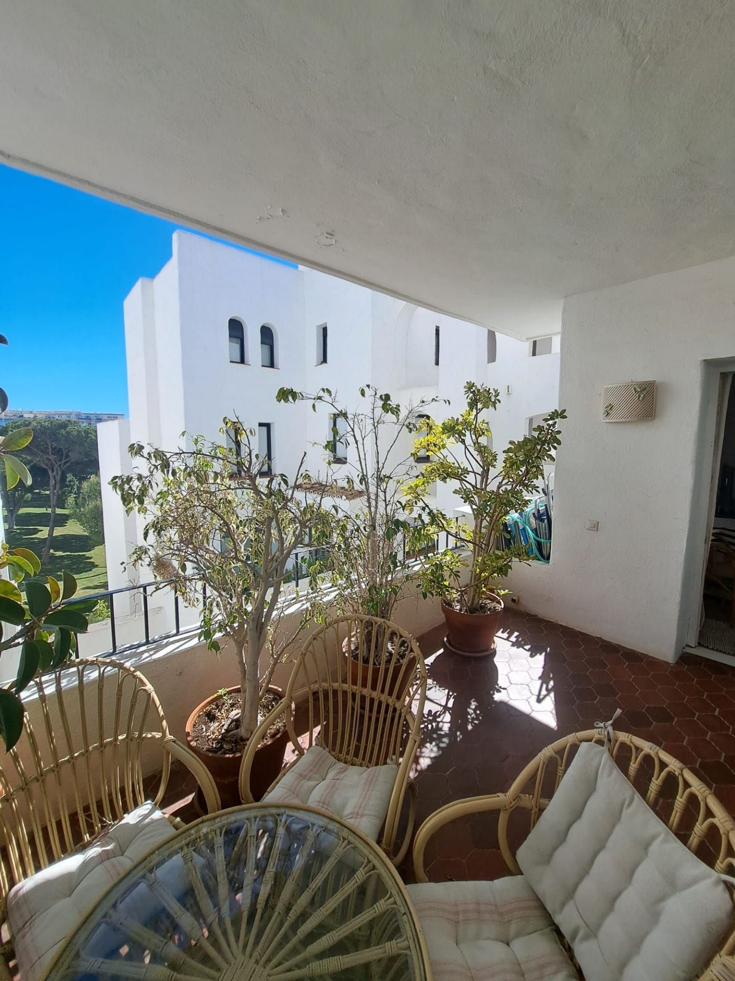 2 Bedroom Apartment in Marbella - Photo 24