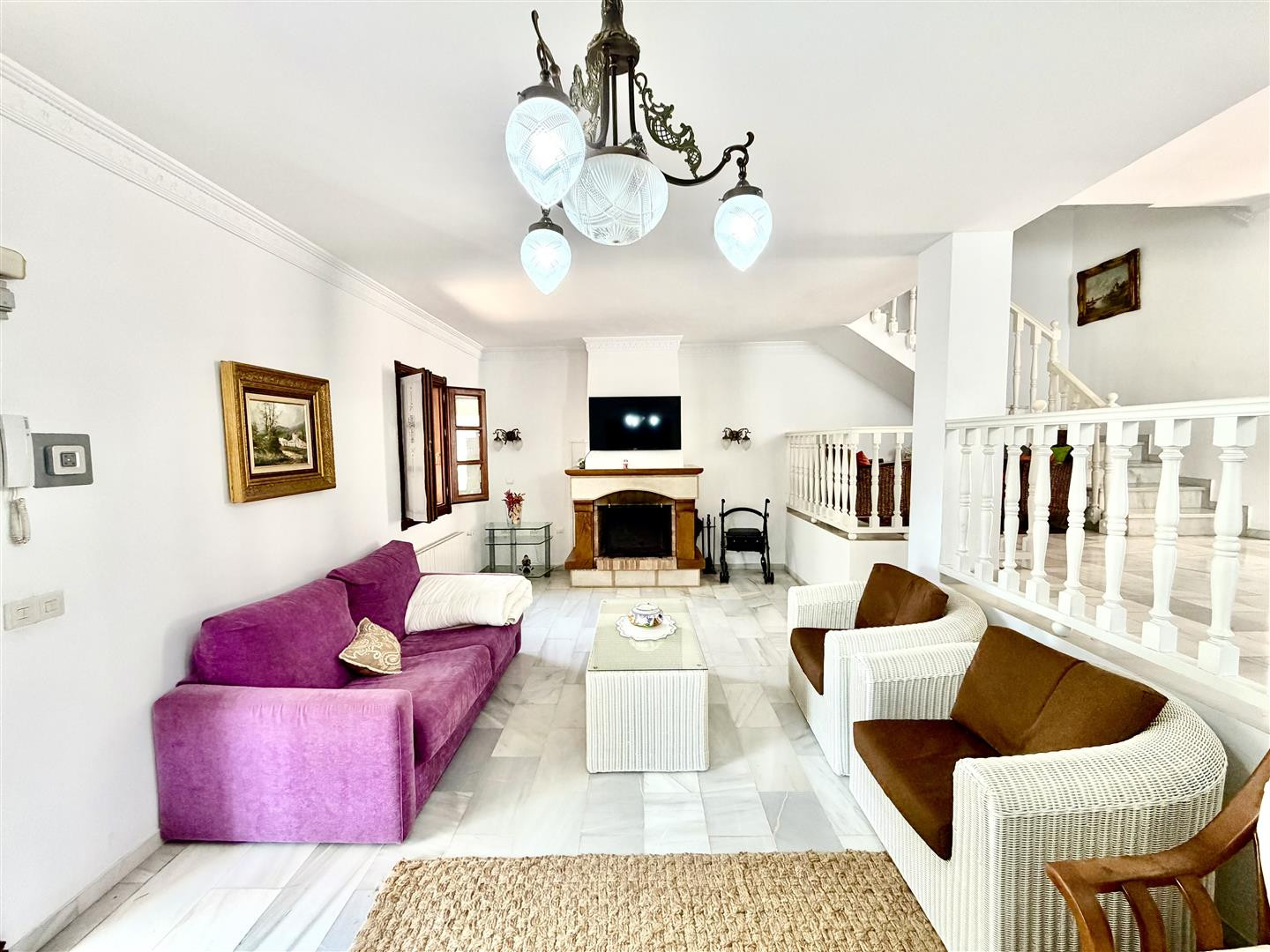 3 Bedroom Villa in Marbella - Photo 4