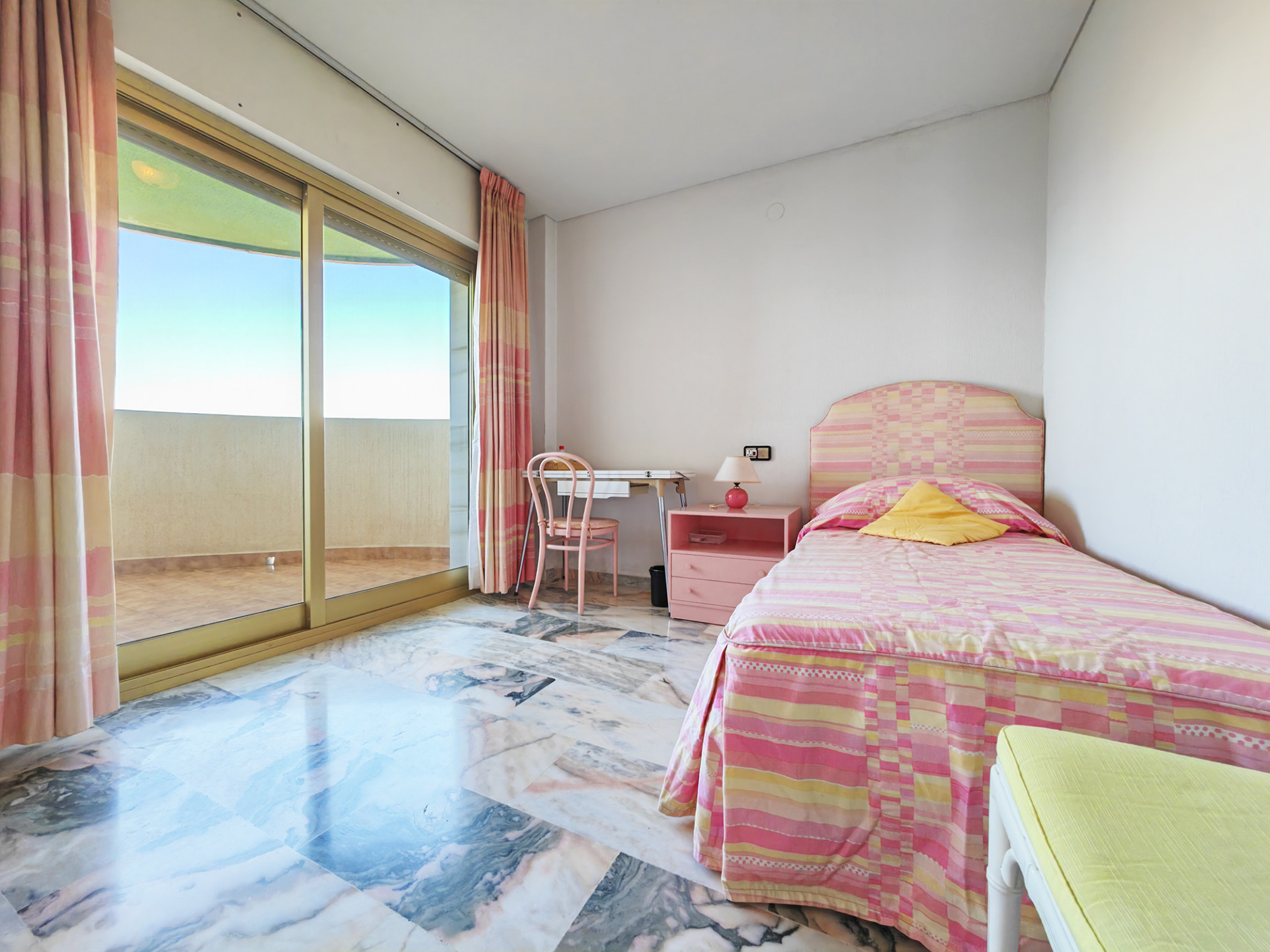 5 Bedroom Apartment in Fuengirola - Photo 22